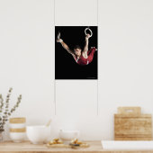 Gymnast die van ringen zwaait poster (Keuken)