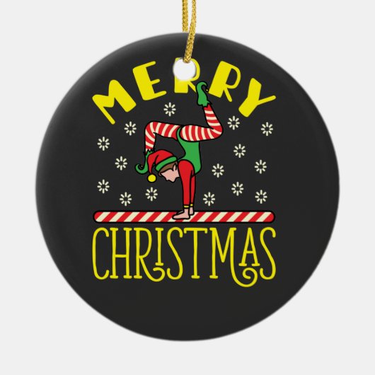 Gymnast Elf over Beam Gymnastics Kerstmis T-Shirt Keramisch Ornament (Voorkant)