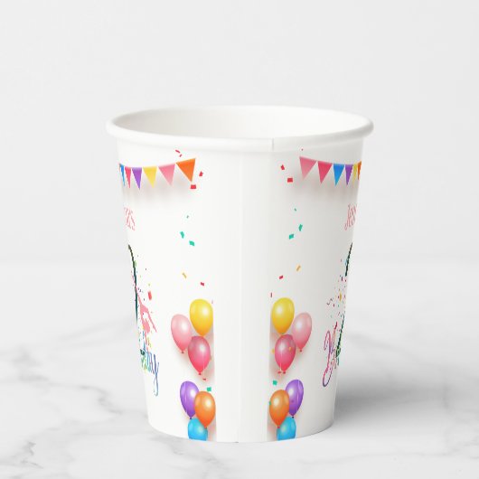 Gymnast schattige kinderen verjaarfeest met kleurr papieren bekers (Rechts)