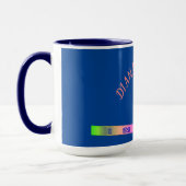 GYMNASTISCHE gymnast op de mok van de evenwichtsba (Links)