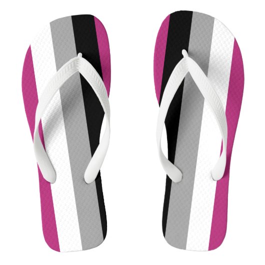 Gynefilie trots teenslippers (Voetbed)