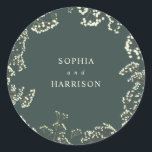 Gypsophila Green Wedding Napkins Ronde Sticker<br><div class="desc">Gypsophila rond randen met groene achtergrond en witte tekst.</div>