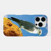 Gyrfalcon neergestreken op een rots telefoonhoes iPhone hoesje (Achterkant horizontaal)