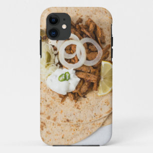 Gyros pita met tzatziki coleslaw olives en feta iPhone 11 hoesje