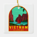Ha Long Bay Vietnam Reis  Art Keramisch Ornament<br><div class="desc">Ha Long Bay vectorart ontwerp. Hongbaai,  in het noordoosten van Vietnam,  staat bekend om zijn smaragdwater en duizenden sleepkalksteeneilanden die door regenwouden worden bedekt.</div>