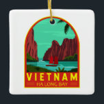 Ha Long Bay Vietnam Reis  Art Keramisch Ornament<br><div class="desc">Ha Long Bay vectorart ontwerp. Hongbaai,  in het noordoosten van Vietnam,  staat bekend om zijn smaragdwater en duizenden sleepkalksteeneilanden die door regenwouden worden bedekt.</div>