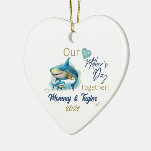 Haai en baby, onze eerste moederdag samen keramisch ornament (Links)