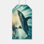 Haai in het diepblauwe zee & zonlicht cadeaulabel (Voorkant)