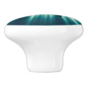 Haai in het diepblauwe zee & zonlicht keramische knop (Zijkant)