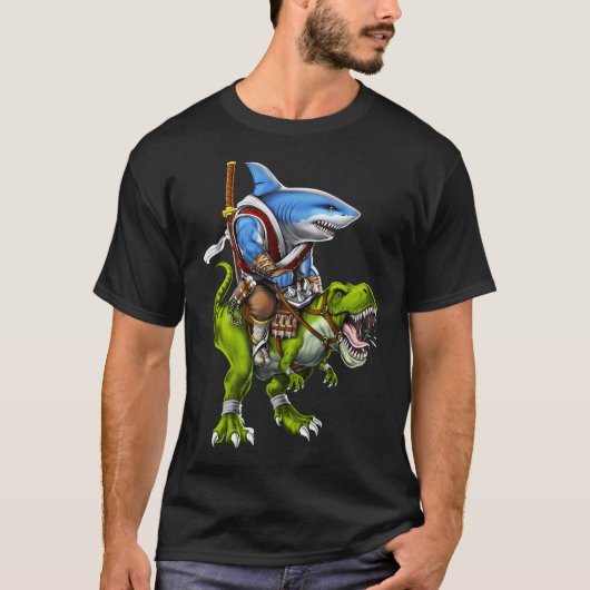 Haai Samurai rijdt T-Rex dinosaurus T-shirt (Voorkant)