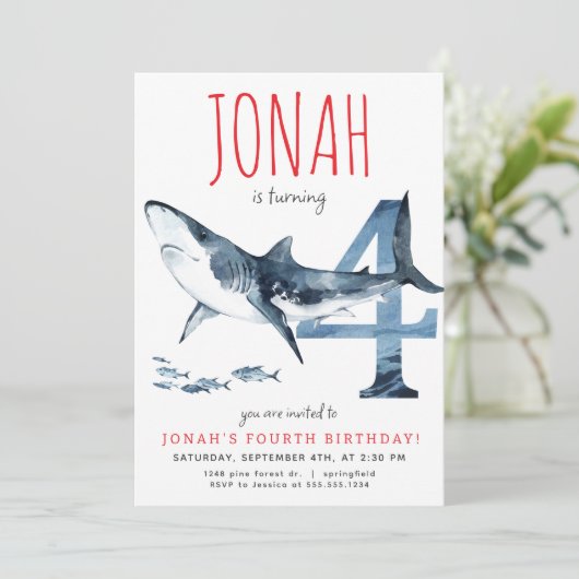 haai vierde verjaardag uitnodiging (Staand voorkant)
