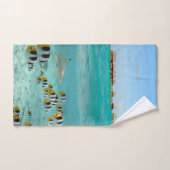 Haaien die vissen achtervolgen in de tropische lag bad handdoek (Handdoek)