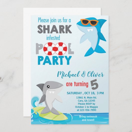 Haaien met tweelingjongens die een feestdag uitnod kaart (Voorkant / Achterkant)