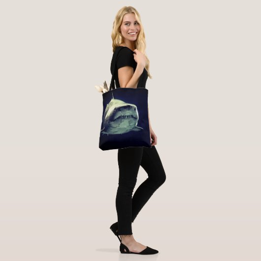 Haaien Tote Bag (Op model)