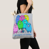 Haak. Fluffy schapen en garen gepersonaliseerd Tote Bag (Dichtbij)