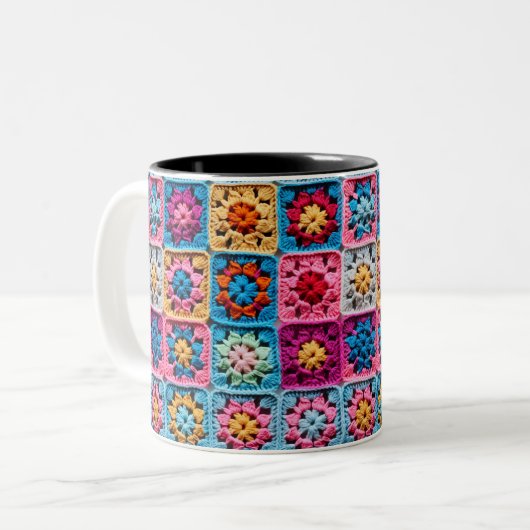 Haak Granny Square Craft Tweekleurige Koffiemok (Voorkant links)