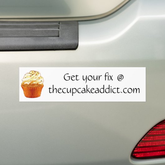 Haal je fix @ de hommelklep van de cupcakeverslat. bumpersticker (Op auto)