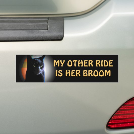 haar bezem - Spooky Black Cat Bumpersticker (Op auto)
