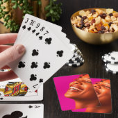 Haar foto op een spel klassieke speelkaarten zette (Insitu)