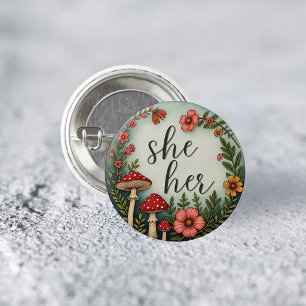 Haar/Hun Cottagecore Voornaamwoord LGBTQ Speld Ronde Button 3,2 Cm