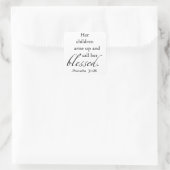 Haar kinderen komen op en noemen haar ontdaan vierkante sticker (Tas)