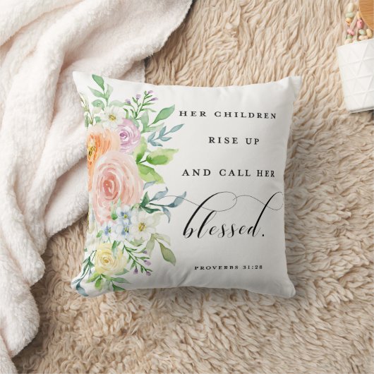 Haar kinderen staan op en noemen haar naakte piloo kussen