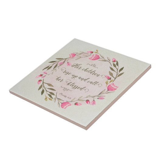 Haar kinderen staan op en noemen haar ontdaan tegeltje (Zijkant)