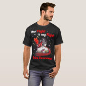 Haar strijd is mijn brandwussenbewustzijn. t-shirt (Voorkant volledig)
