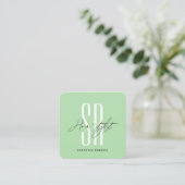 Haar stylist moderne munt monogram initialen vierkante visitekaartje (Staand voorkant)
