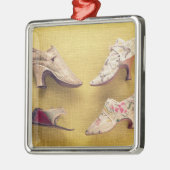 haar van geborduurde schoenen, c.1714 metalen ornament (Links)