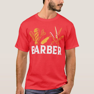 haarkapster met baardscheerhaar t-shirt