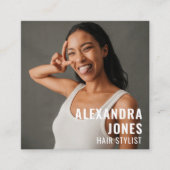 Haarstyist Zwart Wit QR Code Socials Sjabloon Vierkante Visitekaartje (Voorkant)