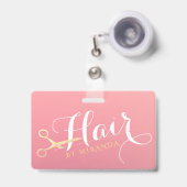 Haarstylist Makeup Salon Modern Pink Gold Scissors Badge (Voorzijde met uittrekbare clip)