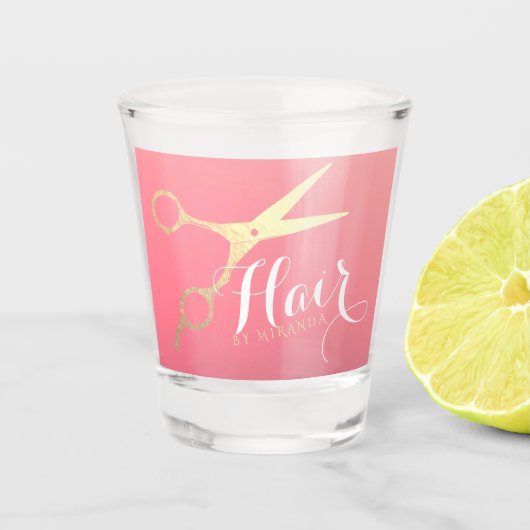 Haarstylist Makeup Salon Modern Pink Gold Scissors Shot Glas (Voorkant)