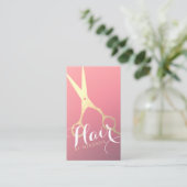 Haarstylist Makeup Salon Modern Pink Gold Scissors Visitekaartje (Staand voorkant)
