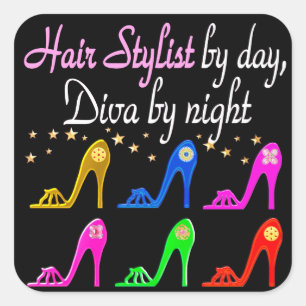HAARSTYLIST PER DAG DIVA PER NACHT VIERKANTE STICKER