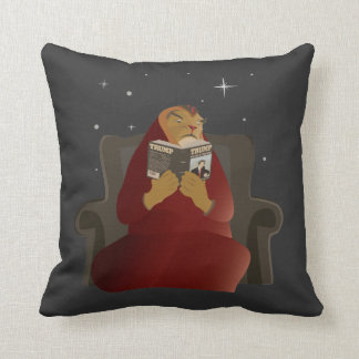 Hacan leest Kunst van de Overeenkomst Kussen