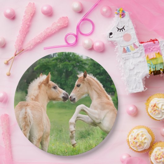 Haflinger Horses Cute Foals Rearing, Happy Party Papieren Bordje (Feest)
