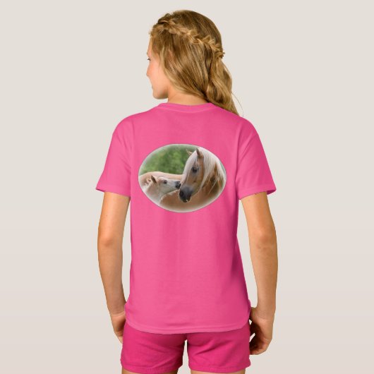 Haflinger Horses Foal and Mare Cuddling (meisje) T-shirt (Achterkant volledig)