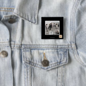 HAI MOM!!! VIERKANTE BUTTON 5,1 CM (In situ)