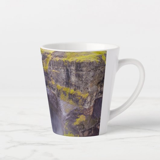 Haifoss waterval, IJsland Latte Mok (Rechts)