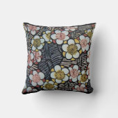 HAIKU/BLACK WHITE PINK YELLOW SPRINGSTROMEN KUSSEN (Achterkant)