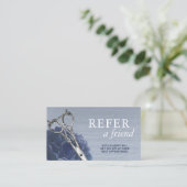 Hair Stylist Dusty Blue Floral Salon Referral (Staand voorkant)