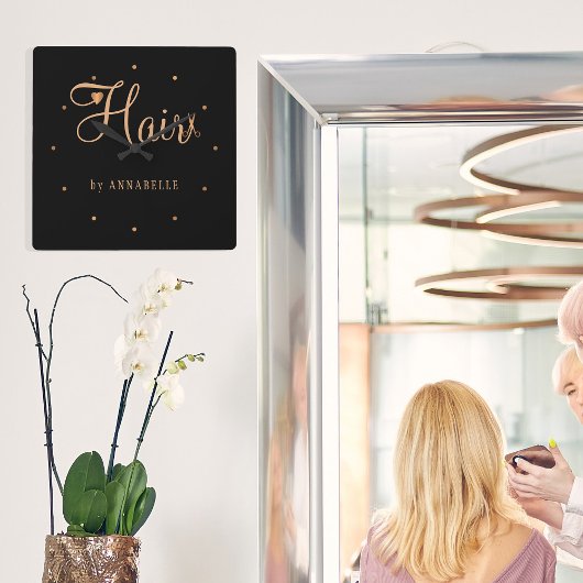 Hair stylist name gouden zwarte elegante logo vierkante klok