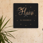 Hair stylist name gouden zwarte elegante logo vierkante klok