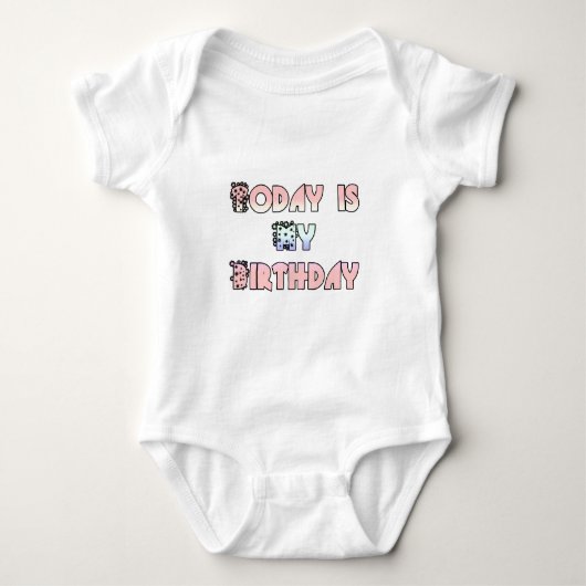 Hakuna Matata Gifts Today is mijn verjaardag.png Romper (Voorkant)