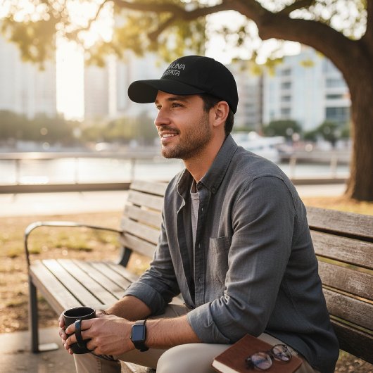 Hakuna Matata: Silver Premium Headwear Achempong Geborduurde Pet