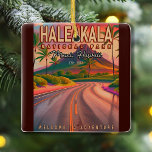 Haleakala National Park Maui Road Volcano Vintage Keramisch Ornament<br><div class="desc">Haleakala National Park Hawaii - Ideaal voor mensen die van wandelen houden,  kamperen en andere buitenavonturen. Het maakt ook een geweldig verjaardagsgeschenk,  een cadeau voor Thanksgiving en kerstcadeau voor mensen die graag nieuwe avonturen willen verkennen en doormaken!</div>