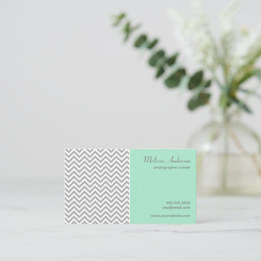 Half Chevron Pattern Grey and Mint Visitekaartje (Staand voorkant)