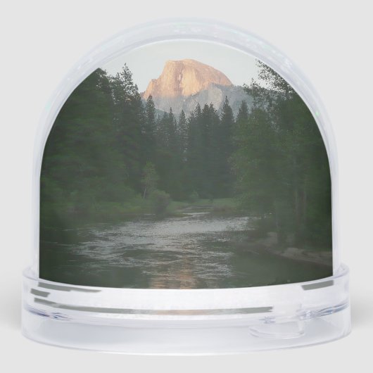 Half Dome Sunset in Yosemite National Park Sneeuwbol (Achterkant)